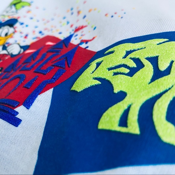 Vintage Y2K Disney World Tee - Picture 4 of 8
